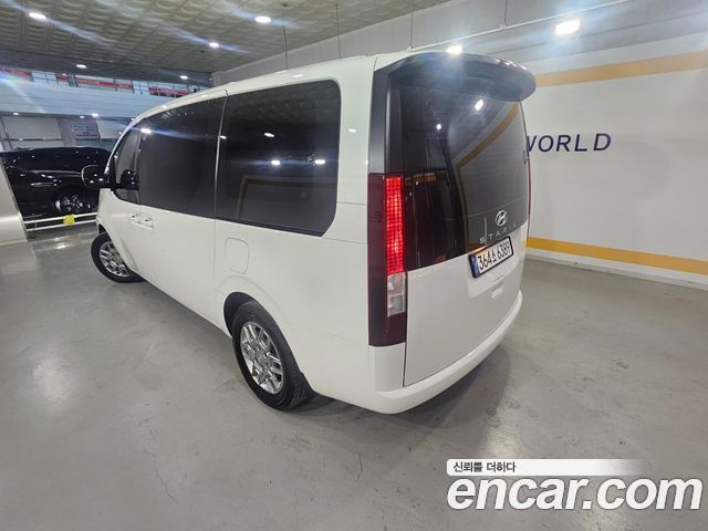Hyundai Staria Tourer 9-Seater Modern 2022 — фото 4
