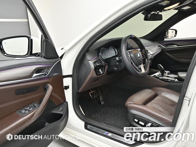 BMW 5 Series (G30) 530i M Sport Package Plus 2017 — фото 16