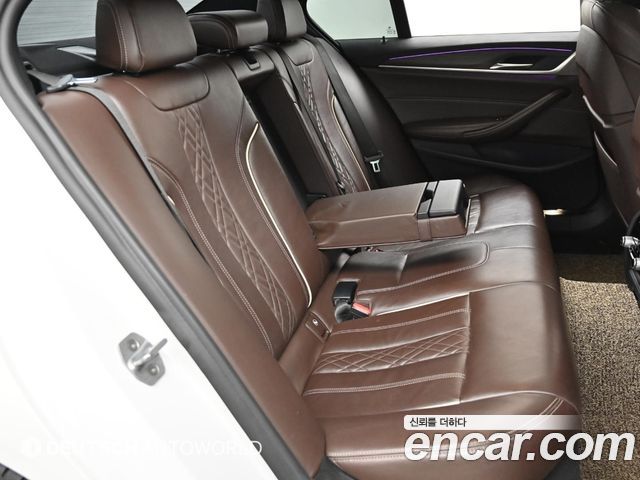 BMW 5 Series (G30) 530i M Sport Package Plus 2017 — фото 17