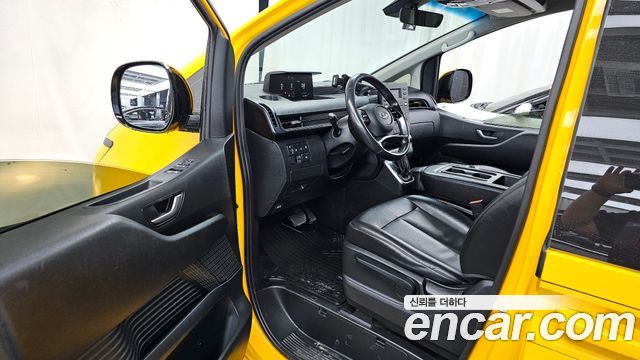 Hyundai Staria Tourer 11-Seater Modern 2022 — фото 10
