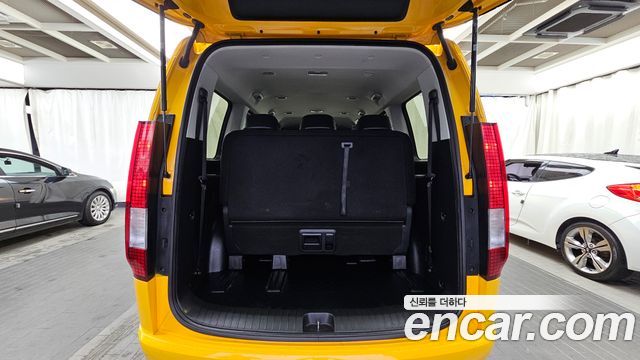 Hyundai Staria Tourer 11-Seater Modern 2022 — фото 20