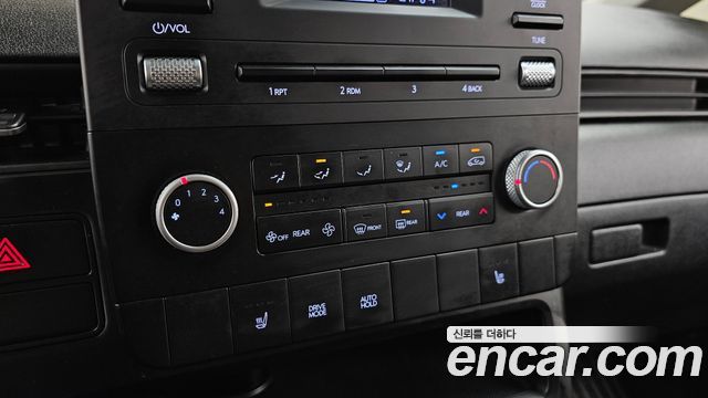 Hyundai Staria Tourer 11-Seater Modern 2022 — фото 30