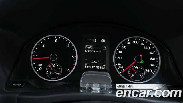 Volkswagen Tiguan 2.0 TDI Comfort 5N 2015 — фото 8