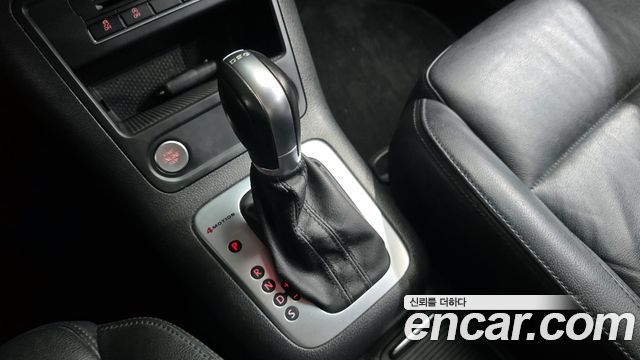 Volkswagen Tiguan 2.0 TDI Comfort 5N 2015 — фото 9