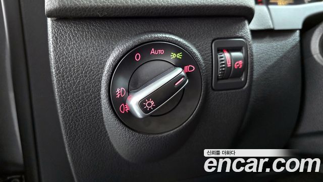 Volkswagen Tiguan 2.0 TDI Comfort 5N 2015 — фото 18