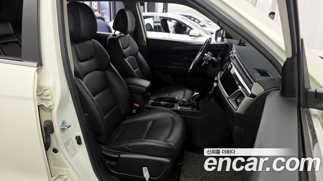 KG Mobility (SsangYong) Beautiful Korando Gasoline 1.5 2WD C5 2022 — фото 15