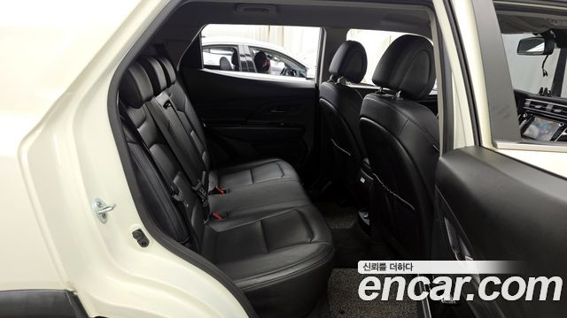 KG Mobility (SsangYong) Beautiful Korando Gasoline 1.5 2WD C5 2022 — фото 16