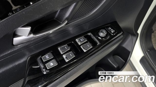 KG Mobility (SsangYong) Beautiful Korando Gasoline 1.5 2WD C5 2022 — фото 38