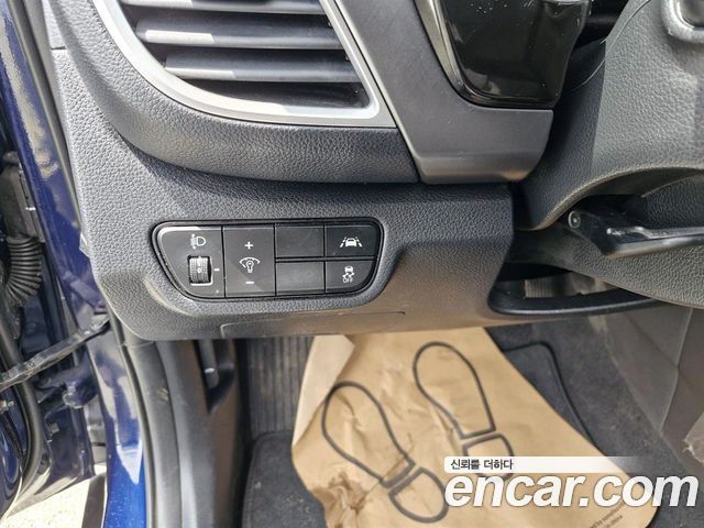 Kia Seltos Gasoline 1.6 Turbo 2WD Prestige 2022 — фото 12