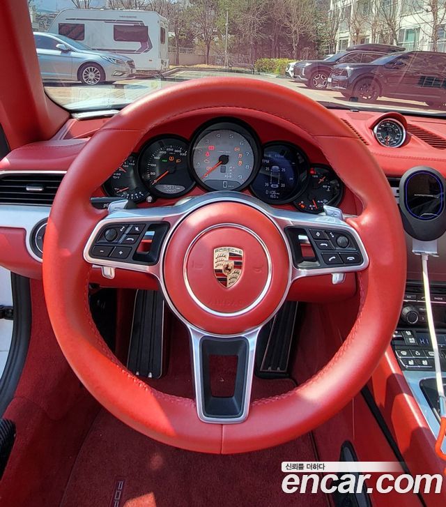 Porsche 911 Carrera 4S Cabriolet 991 2013 — фото 16