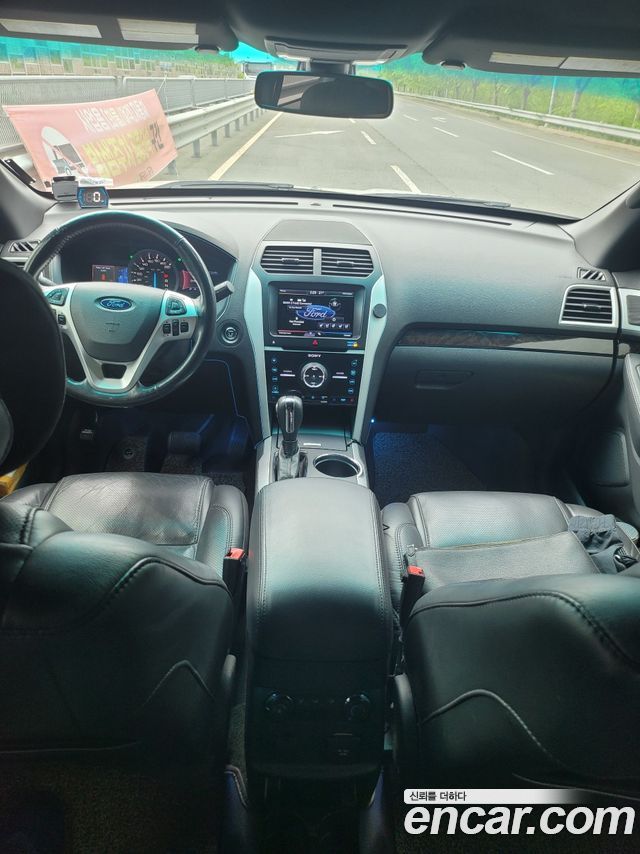 Ford Explorer 3.5 Limited 4WD 5th 2014 — фото 5
