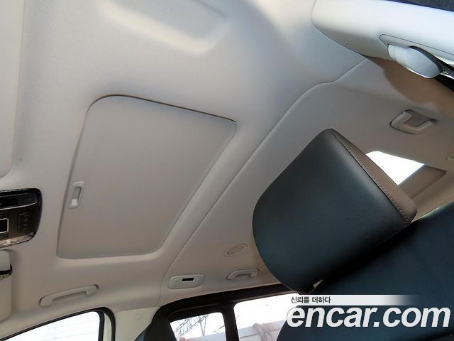 Hyundai Staria 4WD Tourer 9-Seater Modern 2023 — фото 15