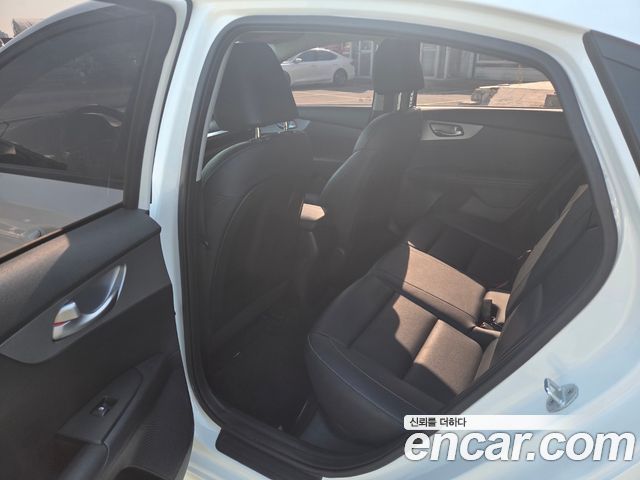 Kia K3 (II) 1.6 Trendy 2022 — фото 10