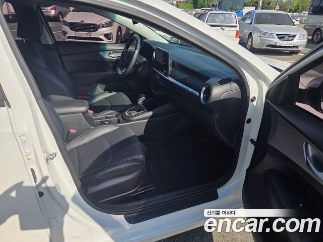 Kia K3 (II) 1.6 Trendy 2022 — фото 15