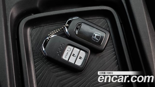 Honda CR-V (V) 1.5 EX-L 2WD 2019 — фото 32