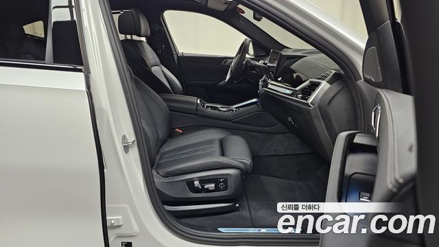 BMW X6 (G06) xDrive40i M Sport 2025 — фото 11