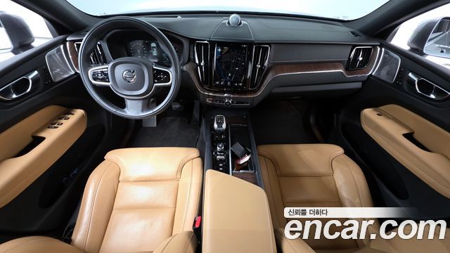 Volvo XC60 (II) B6 Inscirtion 2021 — фото 7