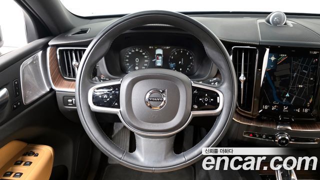Volvo XC60 (II) B6 Inscirtion 2021 — фото 12
