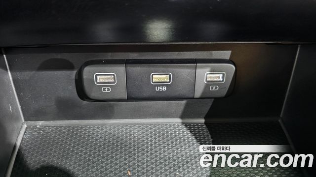 Kia Carnival (IV) Diesel 9-Seater Prestige 2023 — фото 29