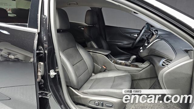 Chevrolet Malibu 2.0 Turbo Premier Special 2019 — фото 11