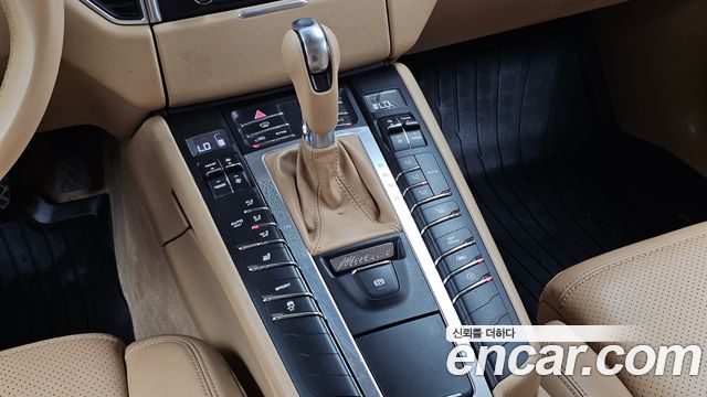 Porsche Macan 2.0 95B 2017 — фото 9