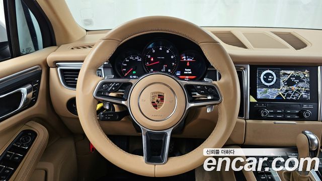 Porsche Macan 2.0 95B 2017 — фото 13