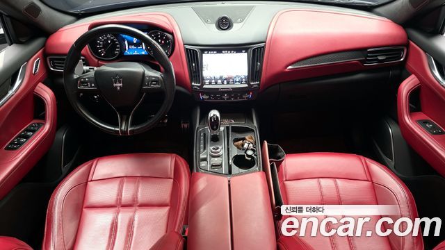 Maserati Levante 3.0 AWD GranSport 2018 — фото 7