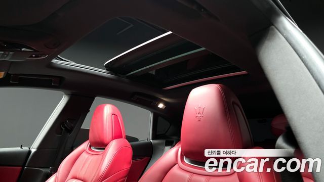 Maserati Levante 3.0 AWD GranSport 2018 — фото 17