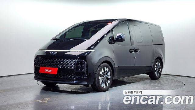 Hyundai Staria Lounge 9-Seater Prestige