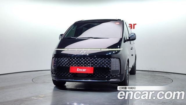 Hyundai Staria Lounge 9-Seater Prestige 2022 — фото 3