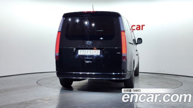Hyundai Staria Lounge 9-Seater Prestige 2022 — фото 4