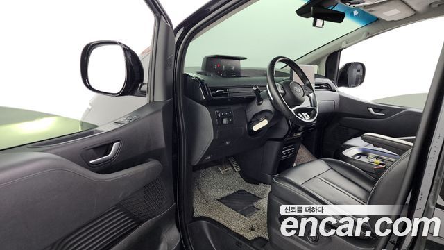 Hyundai Staria Lounge 9-Seater Prestige 2022 — фото 10