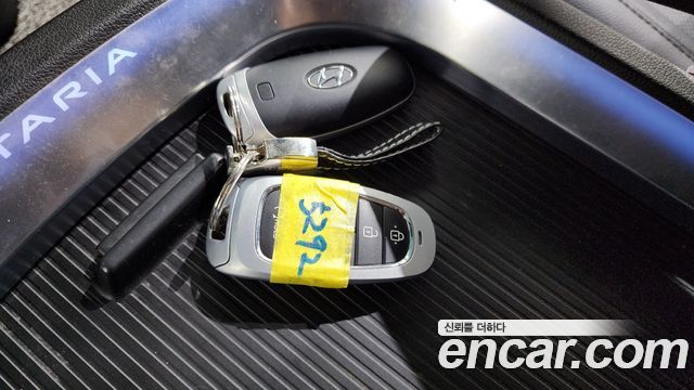 Hyundai Staria Lounge 9-Seater Prestige 2022 — фото 15