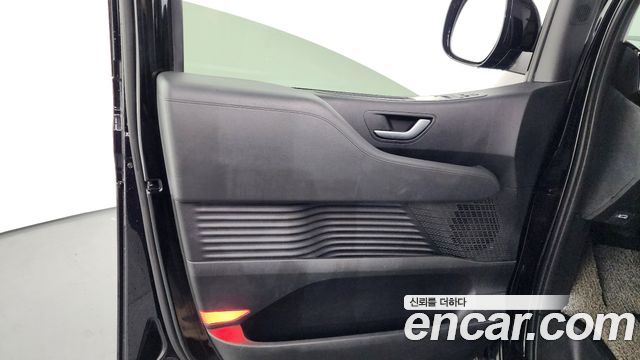 Hyundai Staria Lounge 9-Seater Prestige 2022 — фото 25
