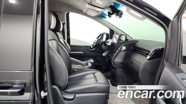 Hyundai Staria Lounge 9-Seater Prestige 2022 — фото 26