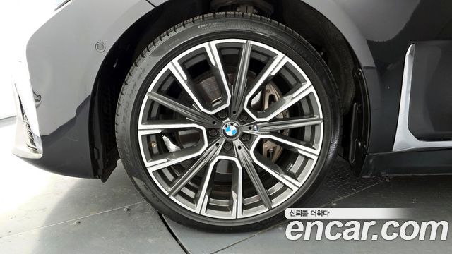 BMW 7 Series (G11) 730Ld xDrive M Sport 2021 — фото 5