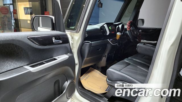 Honda N-BOX 0.6 2WD 2016 — фото 10