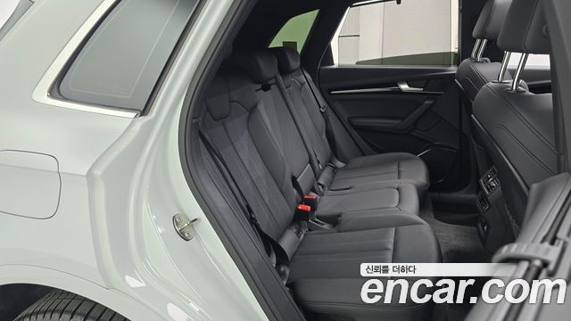 Audi Q5 (FY) 45 TFSI Quattro Premium 2021 — фото 11