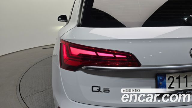 Audi Q5 (FY) 45 TFSI Quattro Premium 2021 — фото 23