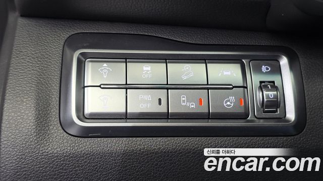 KG Mobility (SsangYong) Very New Tivoli Gasoline 1.5 2WD V3 2022 — фото 13