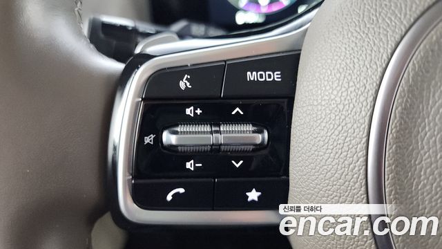 Kia Carnival (IV) Diesel 7-Seater Hi-Limousine Signature 2022 — фото 18