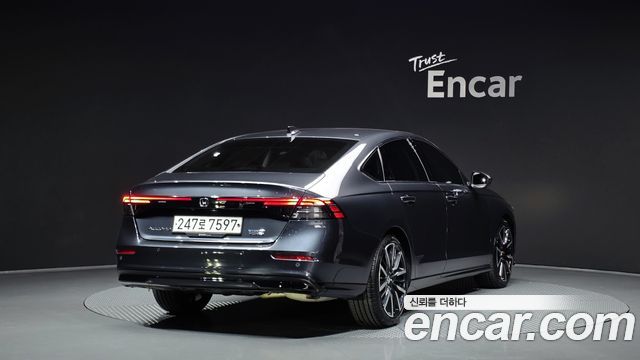 Honda Accord (XI) 2.0 Hybrid Touring 2023 — фото 2