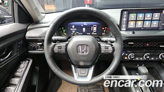 Honda Accord (XI) 2.0 Hybrid Touring 2023 — фото 13