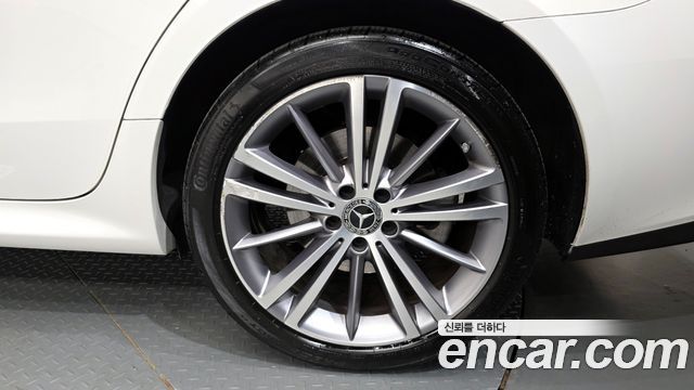 Mercedes-Benz CLS-Class (C257) CLS400d 4MATIC 2019 — фото 21