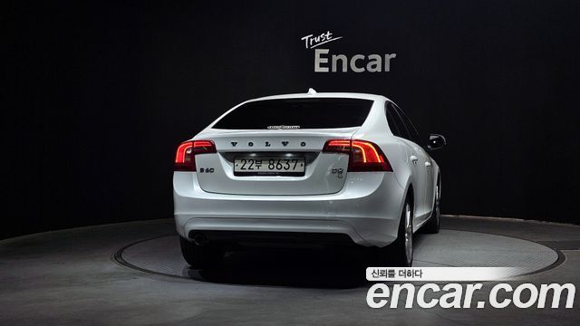 Volvo S60 D2 2nd 2015 — фото 4