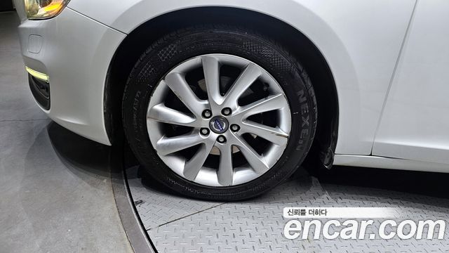 Volvo S60 D2 2nd 2015 — фото 5