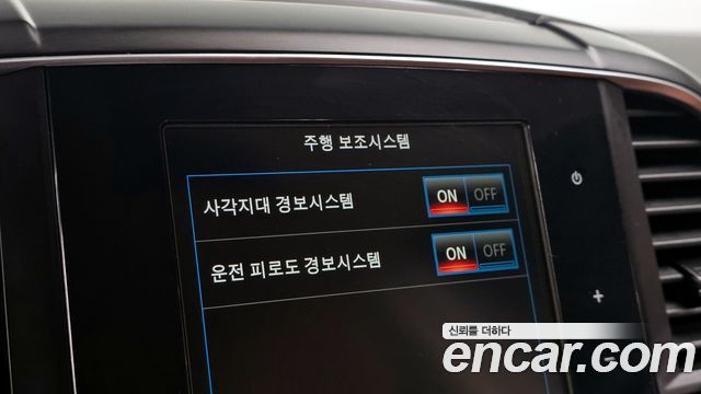 Renault Korea QM6 2.0 LPe RE Signature 2WD 2021 — фото 16