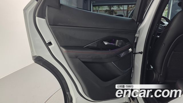 Jaguar E-PACE P250 First Edition 2018 — фото 31