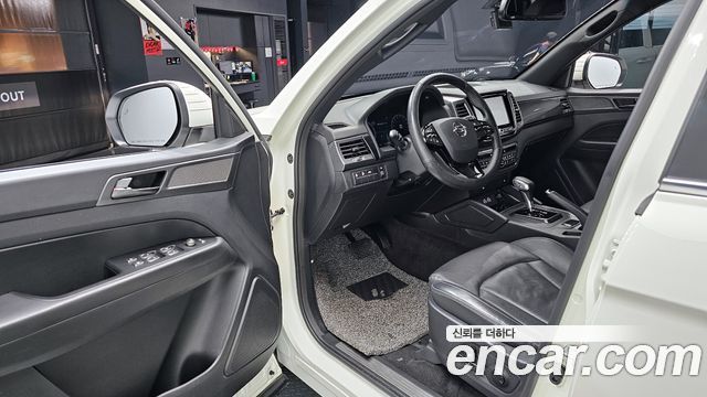 KG Mobility (SsangYong) Rexton Sports Diesel 2.2 2WD Prestige 2023 — фото 10