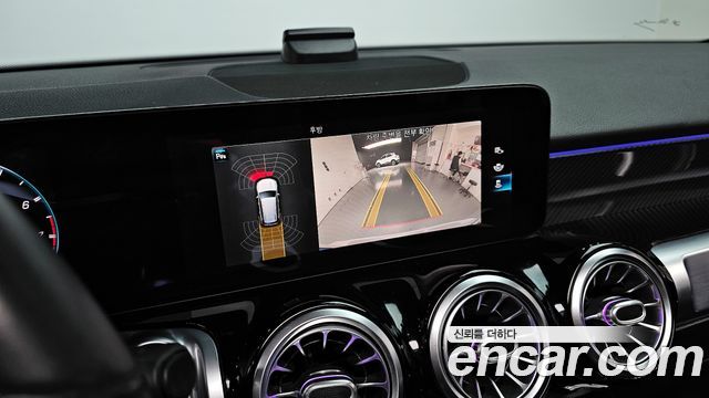 Mercedes-Benz GLB-Class (X247) AMG GLB35 4MATIC 2021 — фото 16